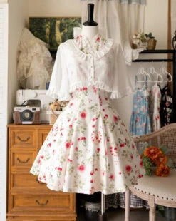 Early Summer Strawberry Picture Book Flare Sleeve Short Cardigan [Buy Together For 20% Off] -LOLITA Shop O1CN010hmD1k2IEO997d41J 482929254 11c27fd8 7ac7 4d88 9e40 88345e9fa124