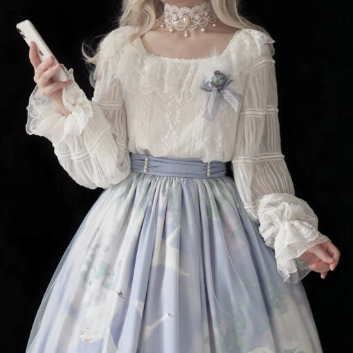 [Pre-order] Find Fragrance Lace Square Neck Blouse