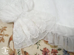 [Pre-order] Find Fragrance Lace Square Neck Blouse -LOLITA Shop O1CN01Dbac9R2GOLKDWp76l 57119005