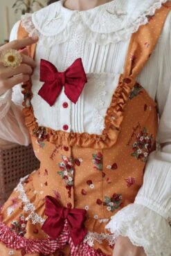 Berry Party Heart Lace Round Collar Blouse -LOLITA Shop O1CN01ZP8WWK1TFGM10CE4G 67442352