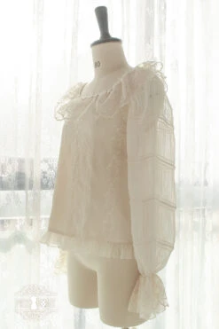 [Pre-order] Find Fragrance Lace Square Neck Blouse -LOLITA Shop O1CN01dqt0372GOLKU5CaLZ 57119005