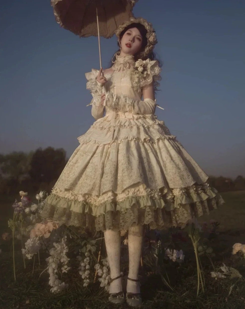 Fourteen-line Poem: Lace And Embroidered Skirt 5 Fourteen-line Poem: Lace And Embroidered Skirt - Image 3