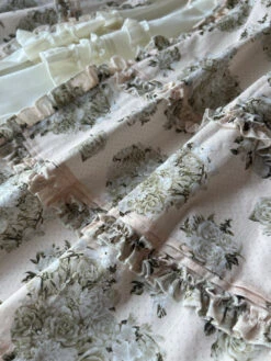 [Pre-orders Until 9/9] Bouquets For Autumn Days Strap Skirt -LOLITA Shop b3cc438fgy1hsvp87nkw3j22c0340npf